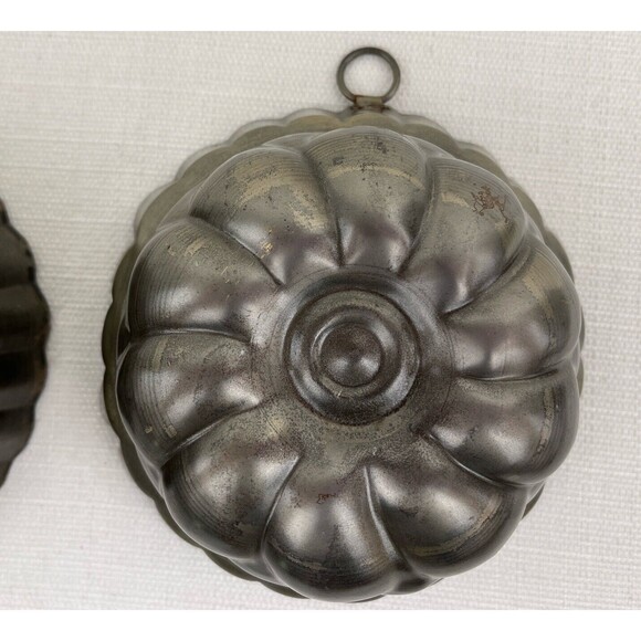 Metal Candle Pudding Jello Mold Pan W/Hanger Wall Decor Park Design Lot Of 2 Vtg - Picture 3 of 9